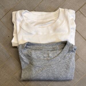 Women’s Banana Republic brand ribbed, White and Gray T-Shirts